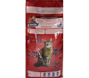 COMIDA GATO BUEY, TERNERA Y VERD BREKKIES 1,5 KG.