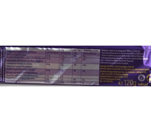 CHOCOLATE WHOLE NUT CADBURY 120 GR.