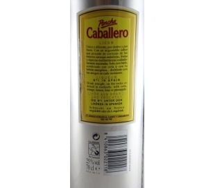 LICOR PONCHE CABALLERO 700 ML.