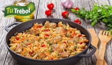 Paella de pavo con verduras