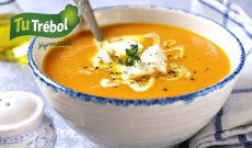 Crema de calabaza al curry con queso de cabra